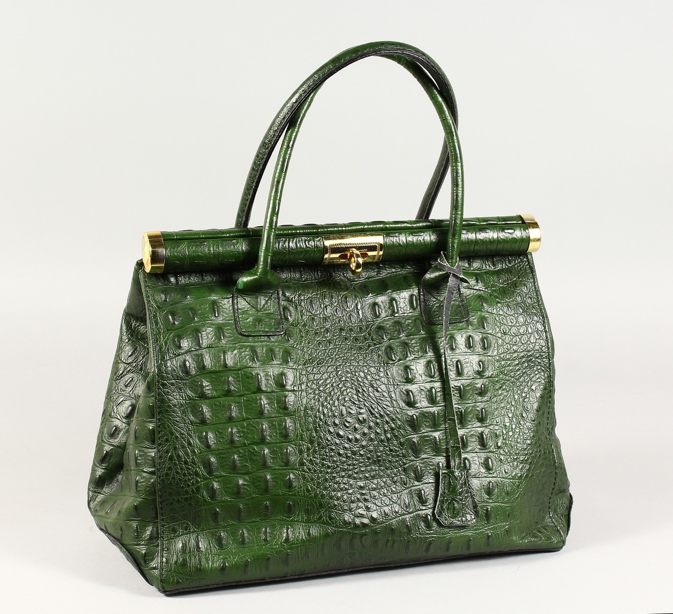 A GENUINE LEATHER "BORSE IN PELLE" CROCODILE DESIGN BAG.