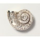 A CAST SILVER NAUTILUS SHELL SNUFF BOX.