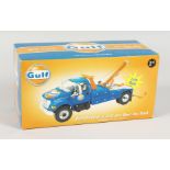 FIRST GEAR 1.34 SCALE FORD F-600 GULF OIL TOW TRUCK. RRP: £52.