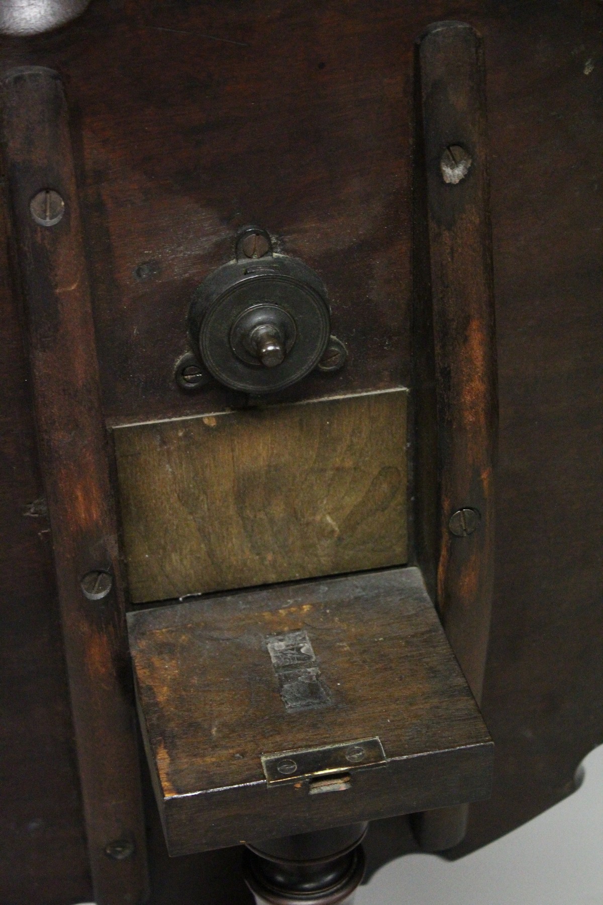 A GEORGE III DESIGN MAHOGANY TILT TOP TRIPOD TABLE, with piecrust circular top, turned column - Image 3 of 4