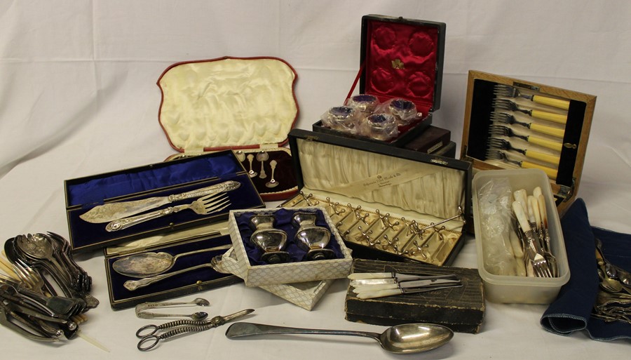 Quantity of plated cutlery including dessert sets, fish servers, knife rests etc.