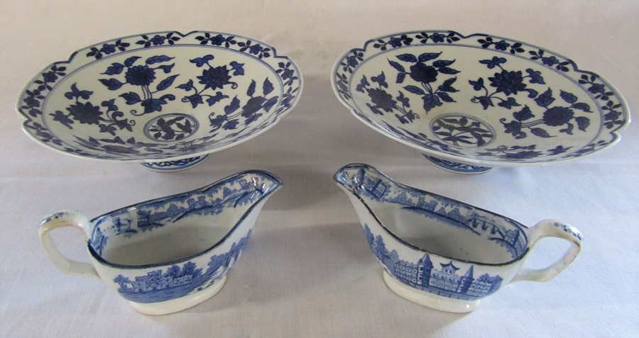 Pair of Chinese blue and white bowls D 25 cm H 8 cm & a pair of transfer printed blue and white