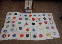 Box containing approximately 120 7" singles relating to soul, reggae, pop and rock including Kiki