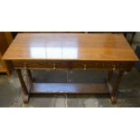 Oak serving table L124cm Ht 74cm