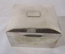 Silver cigarette box London 1921 L 9.5 cm H 5.5 cm