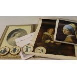 Pr of gilt framed prints, 4 small silhouette type prints in circular brass frames & selection of
