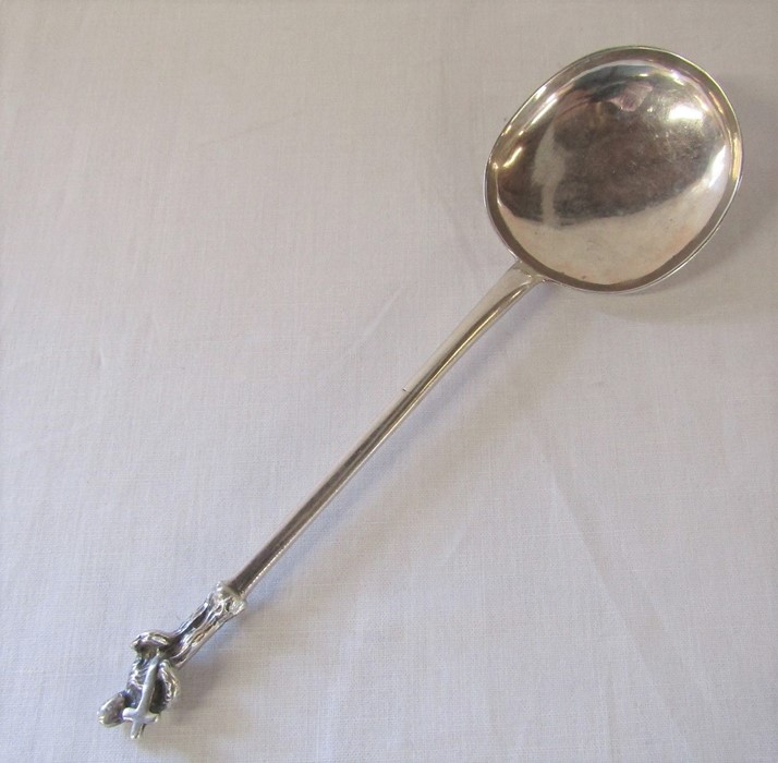 Large silver apostle spoon L 19 cm weight 1.86 ozt London hallmark (mostly indistinguishable)