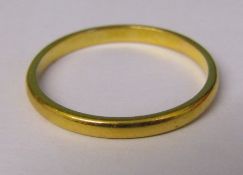 22ct gold wedding band weight 1.7 g size L