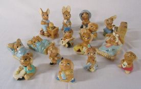 Quantity of Pendelfin rabbit figures (16)