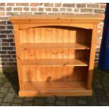 Large pine bookcase H 123 cm L 121 cm