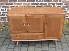 Ercol light elm sideboard with damage to handle (some pieces present) L 114 cm D 44 cm H 83 cm