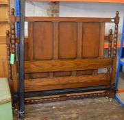 Edwardian oak double bed H 128 cm, L 201 cm, W 137 cm