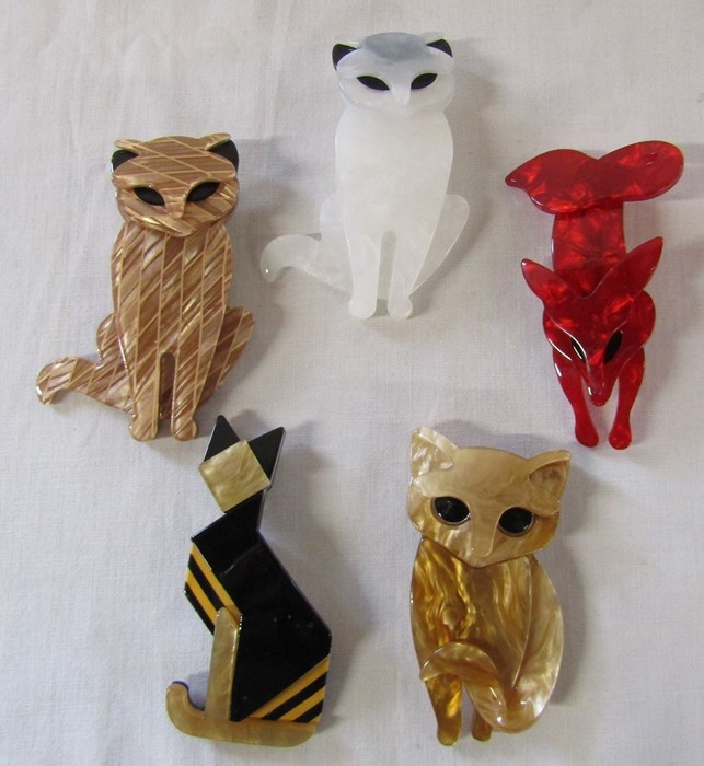 5 Lea Stein style brooches inc cats and foxes