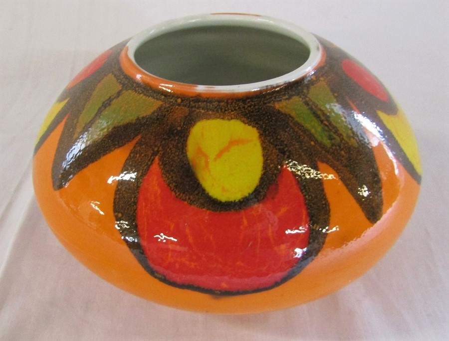 Poole Delphis pattern ovoid vase, shape no 32 D 17 cm H 9.5 cm