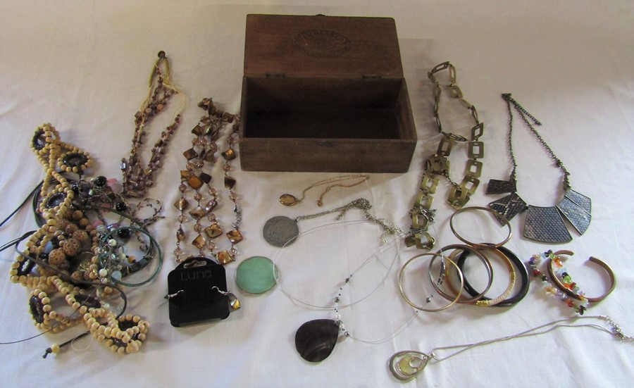 Selection of costume jewellery