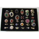 Jewellery tray containing assorted dress rings mainly silver marked 925 (33)