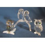 Selection of Swarovski owls - night owl H 5 cm 206138, brown owl 103326 and pair of owls H 8 cm