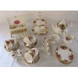 Royal Albert Old Country Roses pattern part tea set including teapot, boxed spoons and cake stand