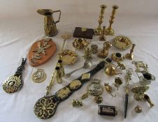 Various brassware inc candlesticks, horse brasses etc