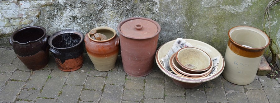 Various stoneware and earthenware bowls