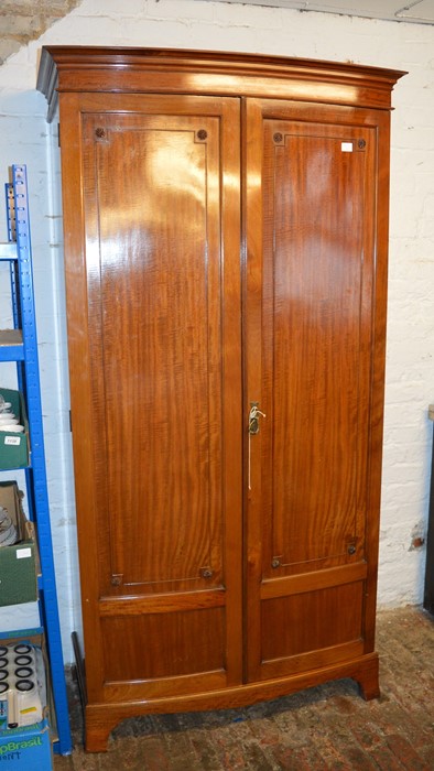 Early 20th century bow fronted mahogany wardrobe Ht 208cm W 98cm D 51cm