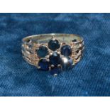 9ct gold & sapphire daisy ring size O/P