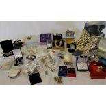 Selection of costume jewellery including Napier pearl necklace