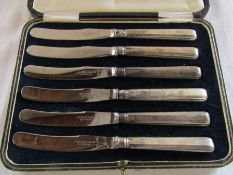 Cased set of silver handled knives Sheffield 1925