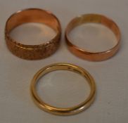 3 9ct gold wedding bands, total weight 9.5g