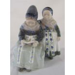 Royal Copenhagen figurine 'Amager girls reading' H 18 cm no 1395