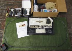 Graham Farish by Bachmann train set together with accessories (af)
