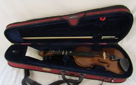 Stentor 3/4 student violin with bow and case