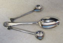 2 silver coffee spoons London 1938 and a silver teaspoon London 1929 total weight 1.32 ozt