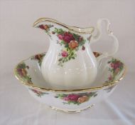Royal Albert 'Old country roses' pattern wash bowl and jug (jug H 18 cm bowl D 25.5 cm)