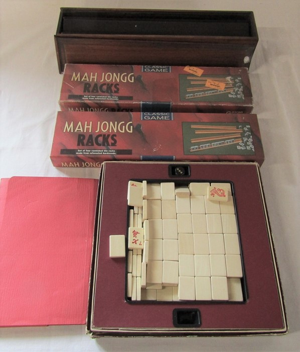 Mah jongg set and racks