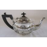 Small Victorian silver teapot H 11 cm total weight 12.20 ozt Birmingham 1892