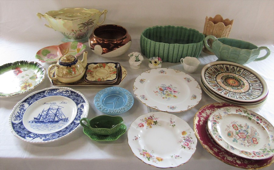 Various ceramics inc Sylvac, Royal Doulton, Aynsley, Wedgwood, Spode and Royal Winton