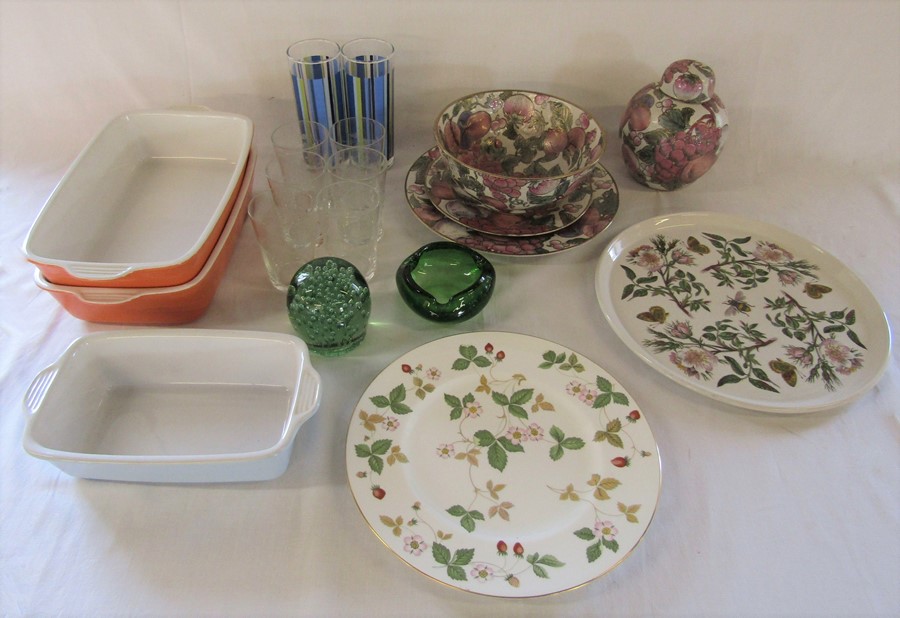 Various ceramics and glassware etc inc Wedgwood, Portmeirion and dump weight