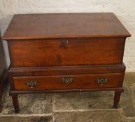 Reproduction Georgian mahogany chest on stand H 73 cm L 90 cm D 51 cm