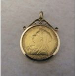 Victorian 22ct gold full sovereign 1899 mounted in 9ct gold total weight 9.9 g