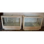 Pair of shop display cabinets H 96 cm L 130 cm D 90 cm