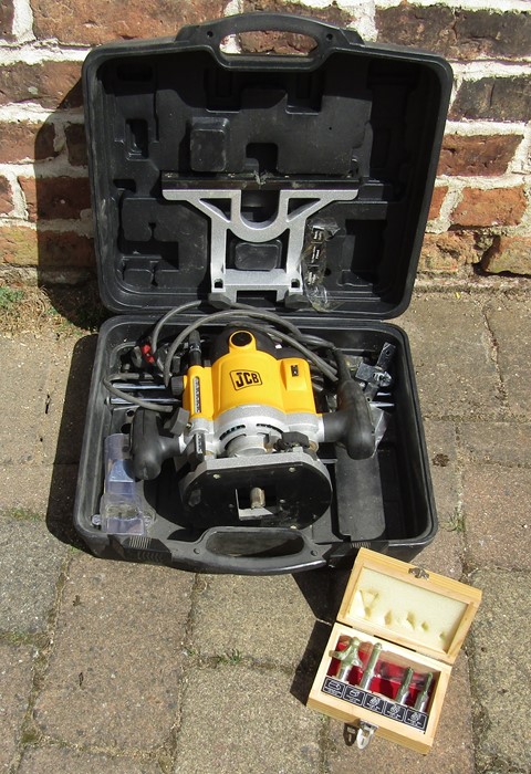 Cased JCB router with tools - Image 2 of 2