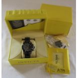 Boxed Invicta speciality collection chronograph gents watch complete with paperwork and extra links