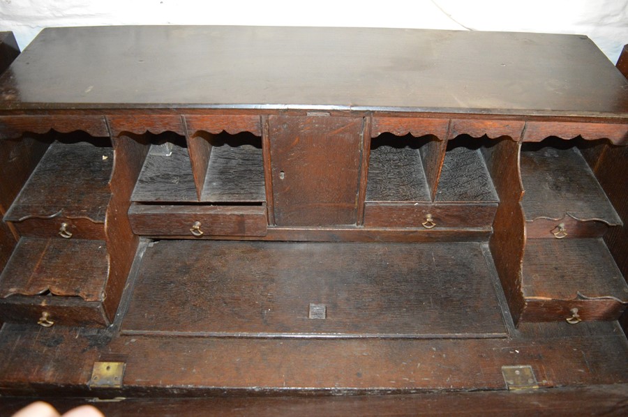 Georgian oak bureau (door needs reattaching) L 91 cm H 101 cm D 56 cm - Bild 2 aus 5