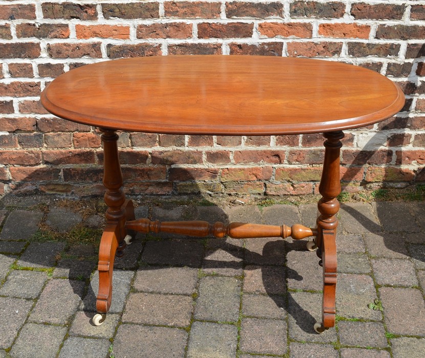 Victorian oval occasional table L 108 cm D 62 cm - Image 2 of 2