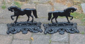 2 cast iron horse door stops L 31 cm H 25 cm D 14 cm