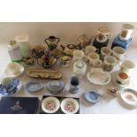 Various ceramics inc Wedgwood, Aynsley, moto ware, Royal Doulton and Royal Worcester