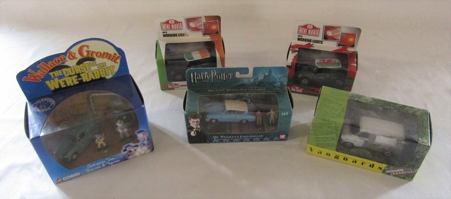 Various die cast cars - Corgi Wallace & Gromit The curse of the were-rabbit anti-pesto van, bun