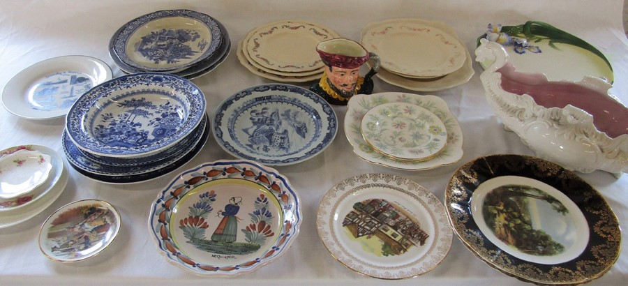Various ceramics inc Quimper, Alfred Meakin and Minton