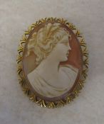 9ct gold cameo brooch H 42 mm D 35 mm weight 10.4 g